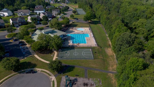 4 MAROOCHY CT, Fredericksburg, VA 22405