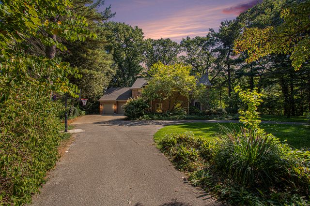 2837 Washington Avenue, St. Joseph, MI 49085