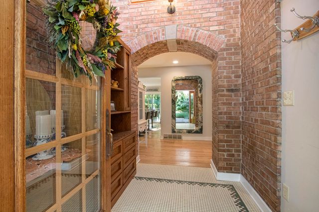 2837 Washington Avenue, St. Joseph, MI 49085