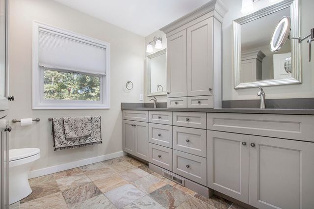 2837 Washington Avenue, St. Joseph, MI 49085