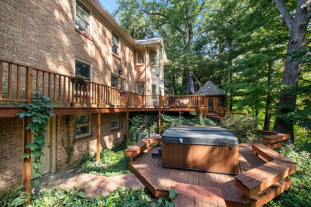 2837 Washington Avenue, St. Joseph, MI 49085