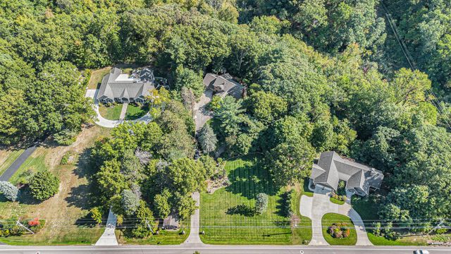 2837 Washington Avenue, St. Joseph, MI 49085