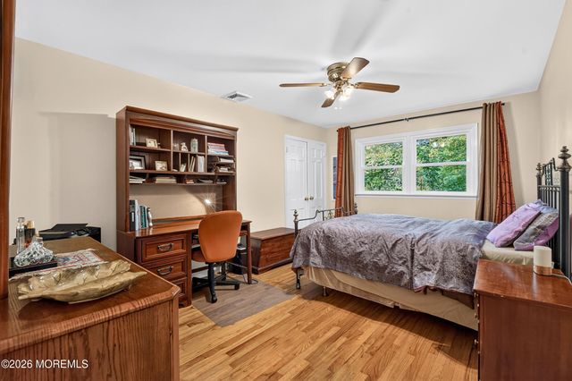 25 Willow Lane, Englishtown, NJ 07726