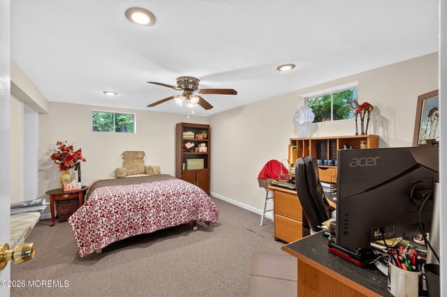 25 Willow Lane, Englishtown, NJ 07726