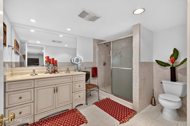 25 Willow Lane, Englishtown, NJ 07726