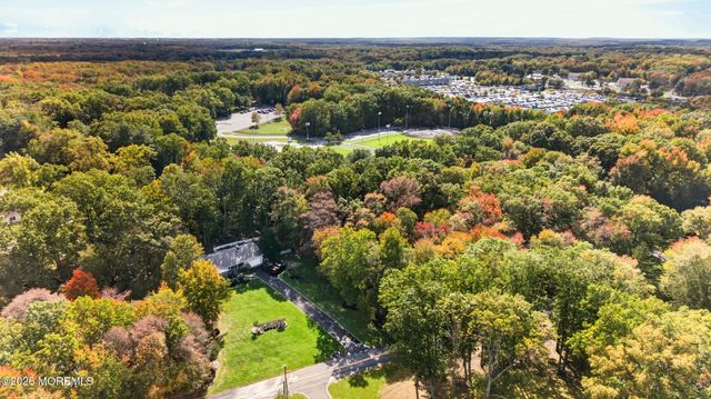 25 Willow Lane, Englishtown, NJ 07726