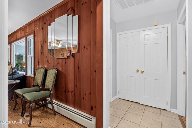 25 Willow Lane, Englishtown, NJ 07726