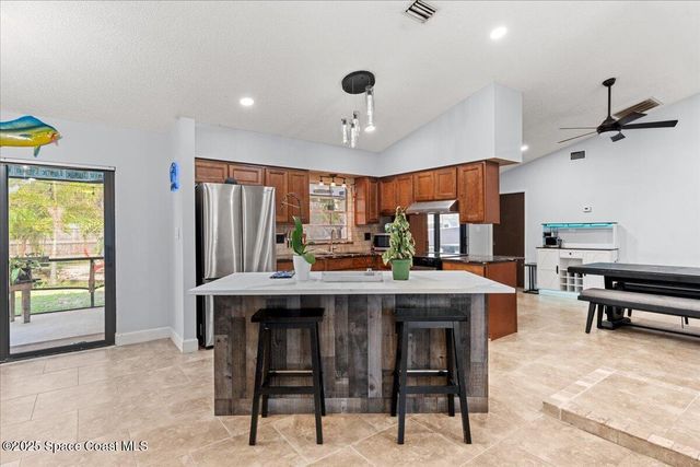 2350 Fallon Blvd Boulevard NE, Palm Bay, FL 32907