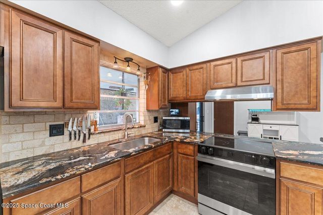 2350 Fallon Blvd Boulevard NE, Palm Bay, FL 32907