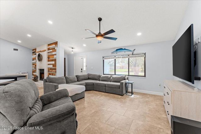 2350 Fallon Blvd Boulevard NE, Palm Bay, FL 32907