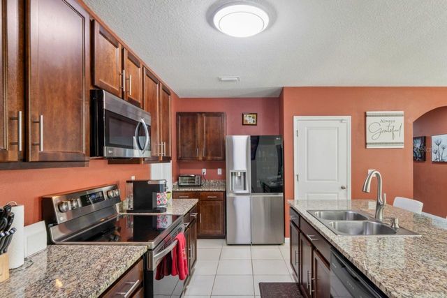 3517 WINTERBERRY LANE, Valrico, FL 33594