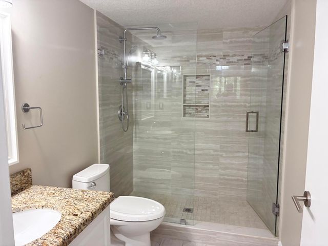 1000 CRESTWOOD Court S 1005, Royal Palm Beach, FL 33411