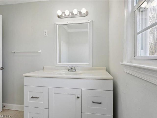 108 Tazewell RD, Newport News, VA 23608
