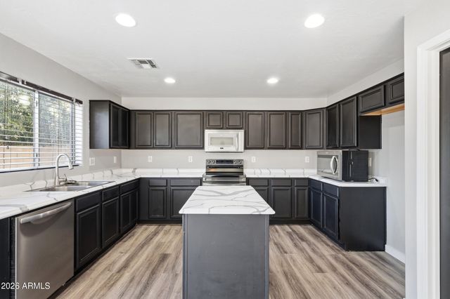 1537 E BOWMAN Drive, Casa Grande, AZ 85122