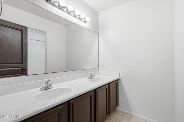 1537 E BOWMAN Drive, Casa Grande, AZ 85122