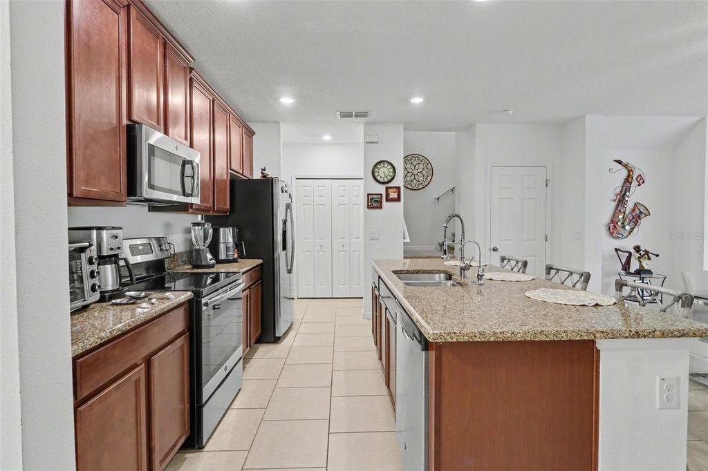 Image 13 of property listing at 1737 KATO WAY, Kissimmee, FL 34744