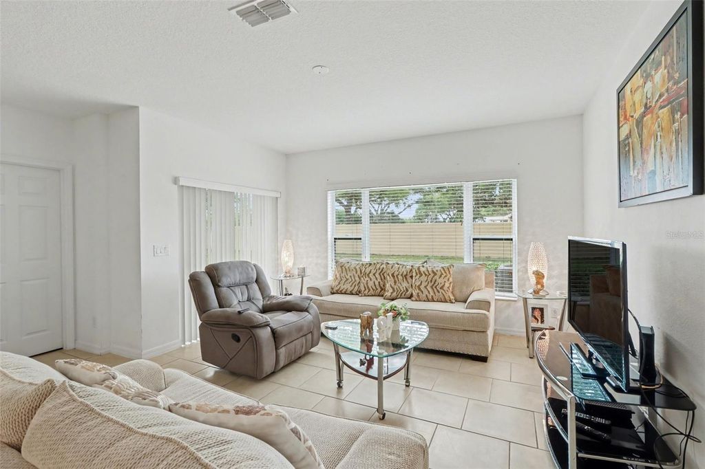 Image 6 of property listing at 1737 KATO WAY, Kissimmee, FL 34744