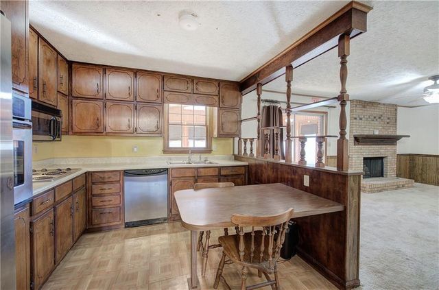 6334 Knights Way, Riverdale, GA 30296