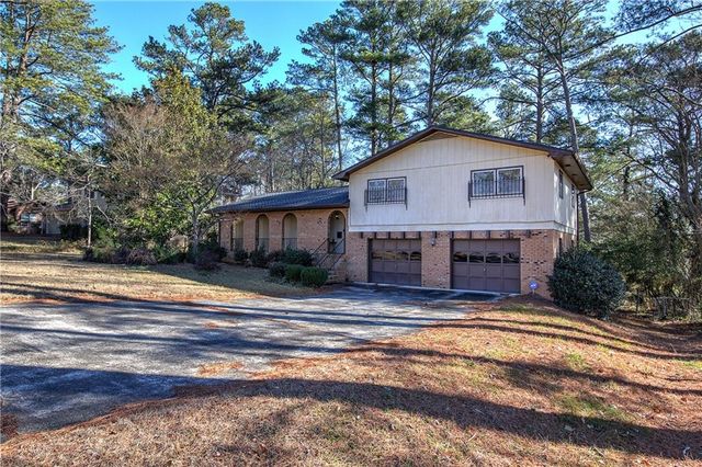 6334 Knights Way, Riverdale, GA 30296