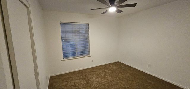 5296 E Harvest Lane, Fresno, CA 93725