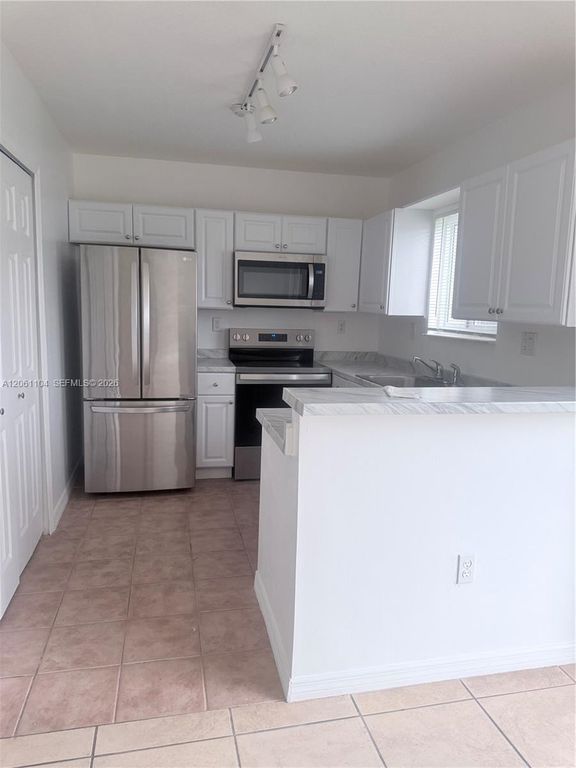 995 NE 34th Avenue 101, Homestead, FL 33033