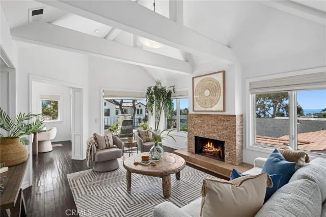 423 Poppy, Corona Del Mar, CA 92625