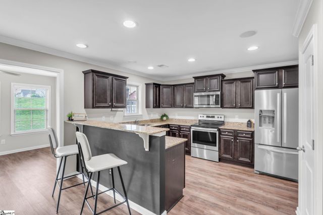 121 Screech Drive, Fountain Inn, SC 29644