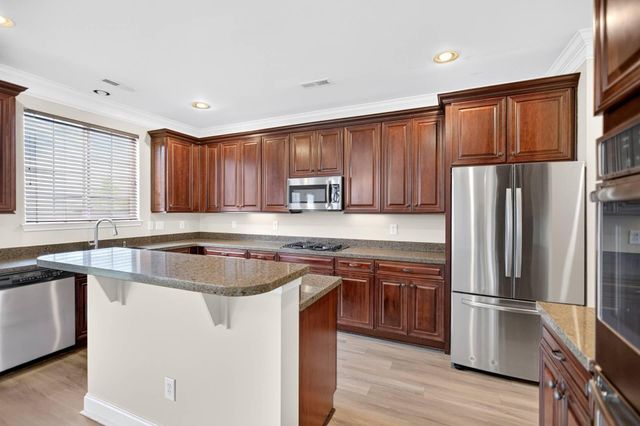 7018 Bellflower Lane, Hanahan, SC 29410