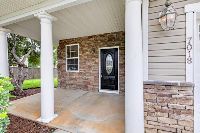 7018 Bellflower Lane, Hanahan, SC 29410