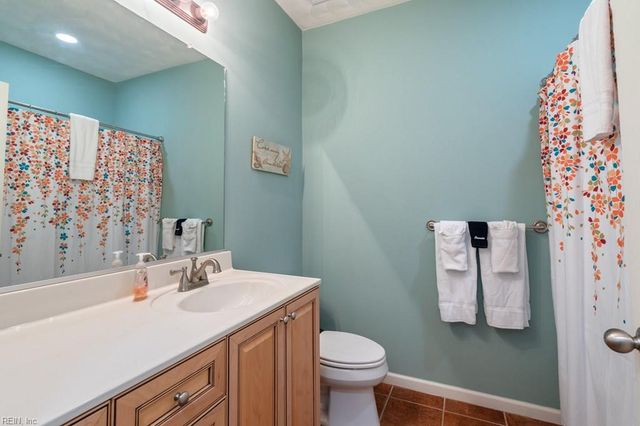 270 Old Course LOOP, Cape Charles, VA 23310