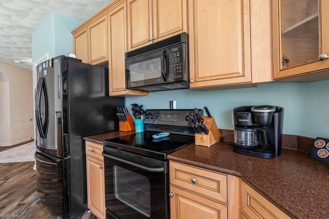 270 Old Course LOOP, Cape Charles, VA 23310