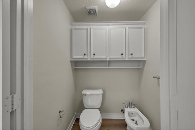 6075 Longmire Trail, Conroe, TX 77304