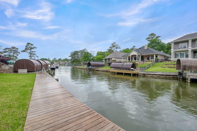 6075 Longmire Trail, Conroe, TX 77304