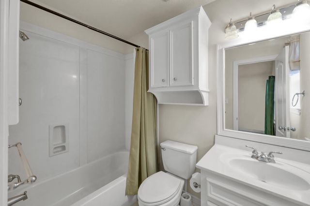 6075 Longmire Trail, Conroe, TX 77304