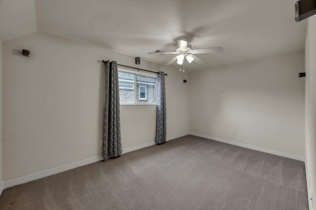 6075 Longmire Trail, Conroe, TX 77304