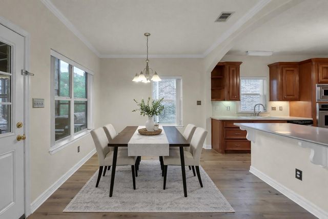 6075 Longmire Trail, Conroe, TX 77304