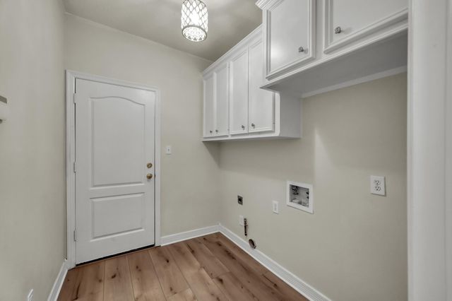 6075 Longmire Trail, Conroe, TX 77304