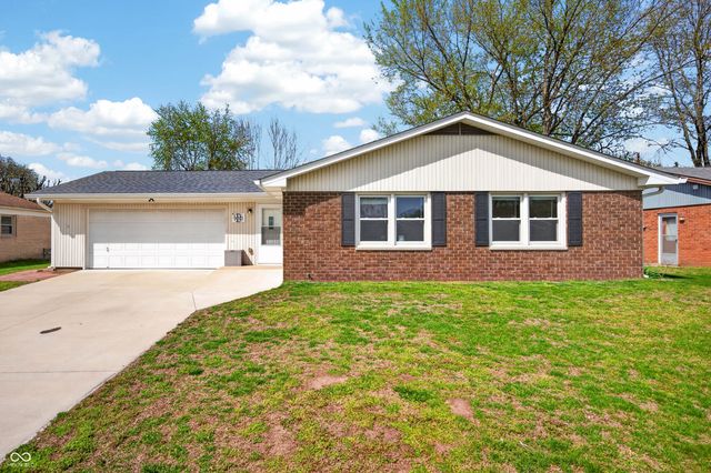 5230 Yellowwood Drive, Columbus, IN 47203