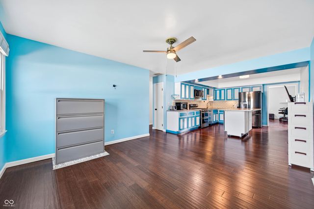 5230 Yellowwood Drive, Columbus, IN 47203