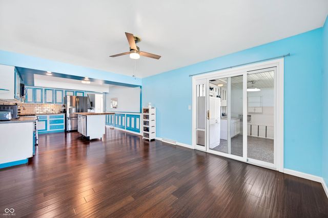 5230 Yellowwood Drive, Columbus, IN 47203