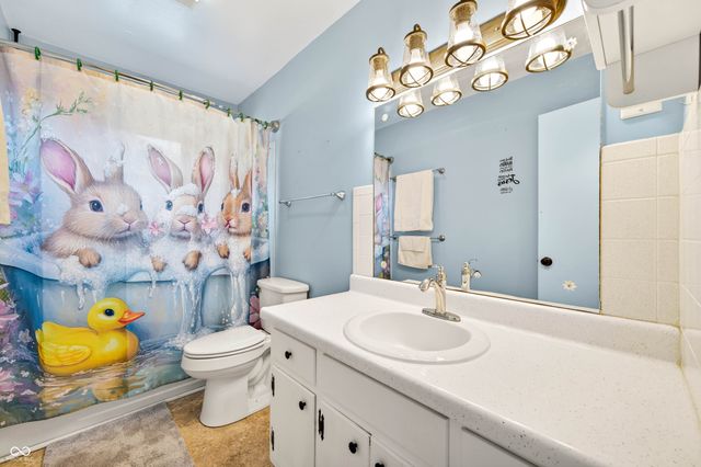 5230 Yellowwood Drive, Columbus, IN 47203