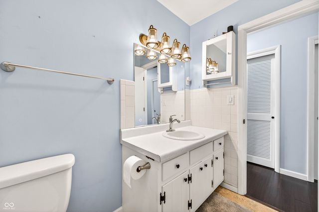 5230 Yellowwood Drive, Columbus, IN 47203
