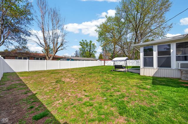 5230 Yellowwood Drive, Columbus, IN 47203