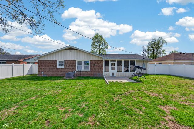 5230 Yellowwood Drive, Columbus, IN 47203
