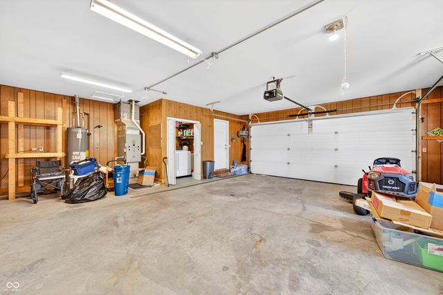 5230 Yellowwood Drive, Columbus, IN 47203