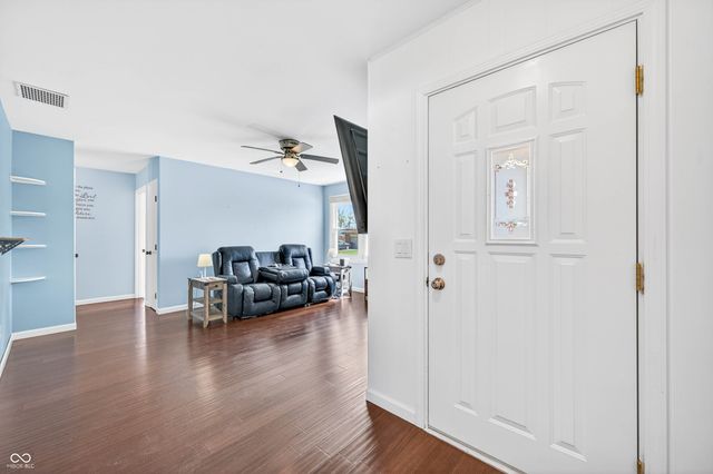 5230 Yellowwood Drive, Columbus, IN 47203