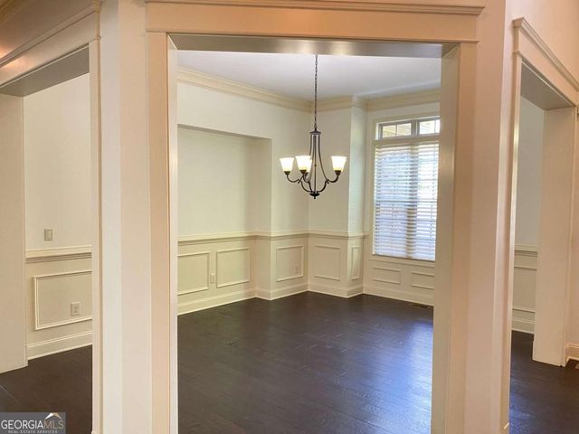 2880 Parkview Pass SE, Smyrna, GA 30080