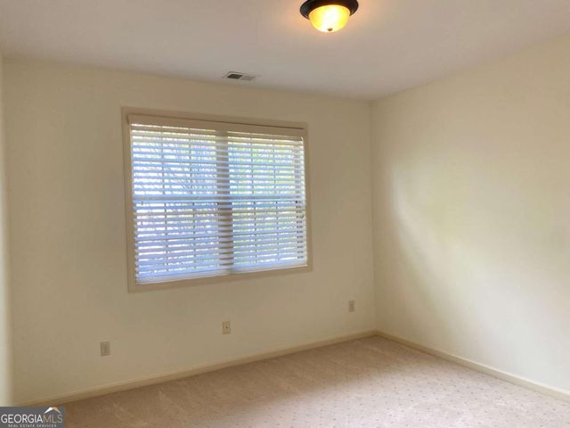 2880 Parkview Pass SE, Smyrna, GA 30080