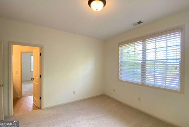 2880 Parkview Pass SE, Smyrna, GA 30080