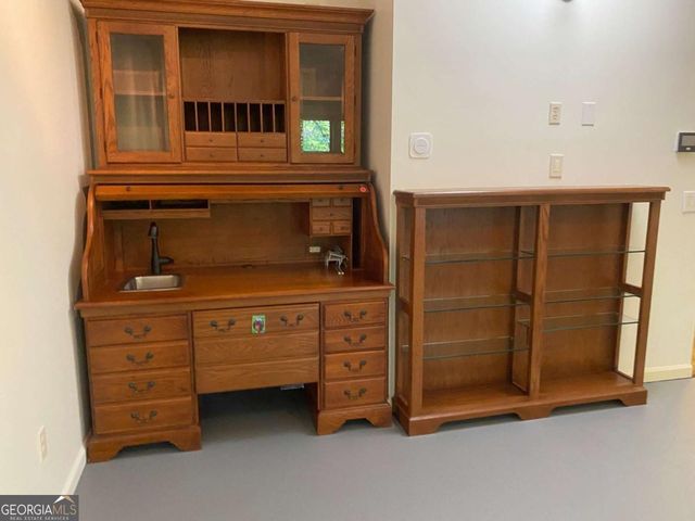 2880 Parkview Pass SE, Smyrna, GA 30080